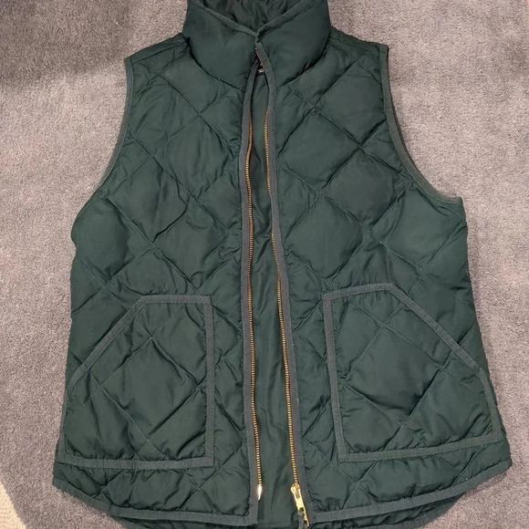 J. Crew Excursion Vest in Hunter Green, size Small - Picture 3 of 7